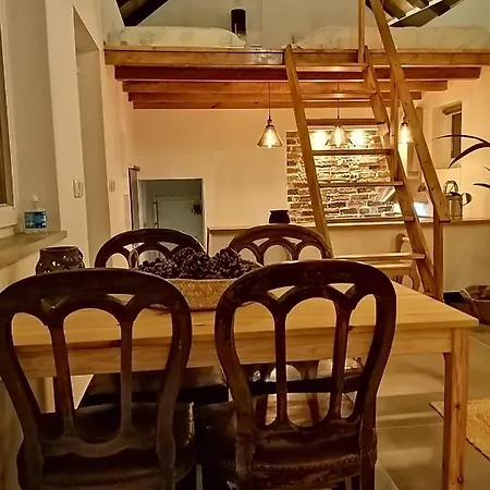 Vista Villa *